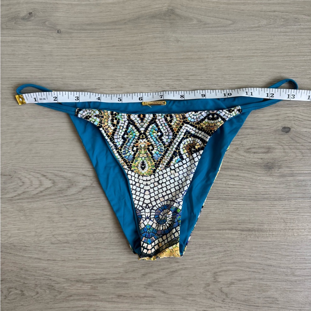 San Lorenzo Blue Bikini with Cheeky Cut Mosaic Print Reversible Size Large - Picture 3 of 4